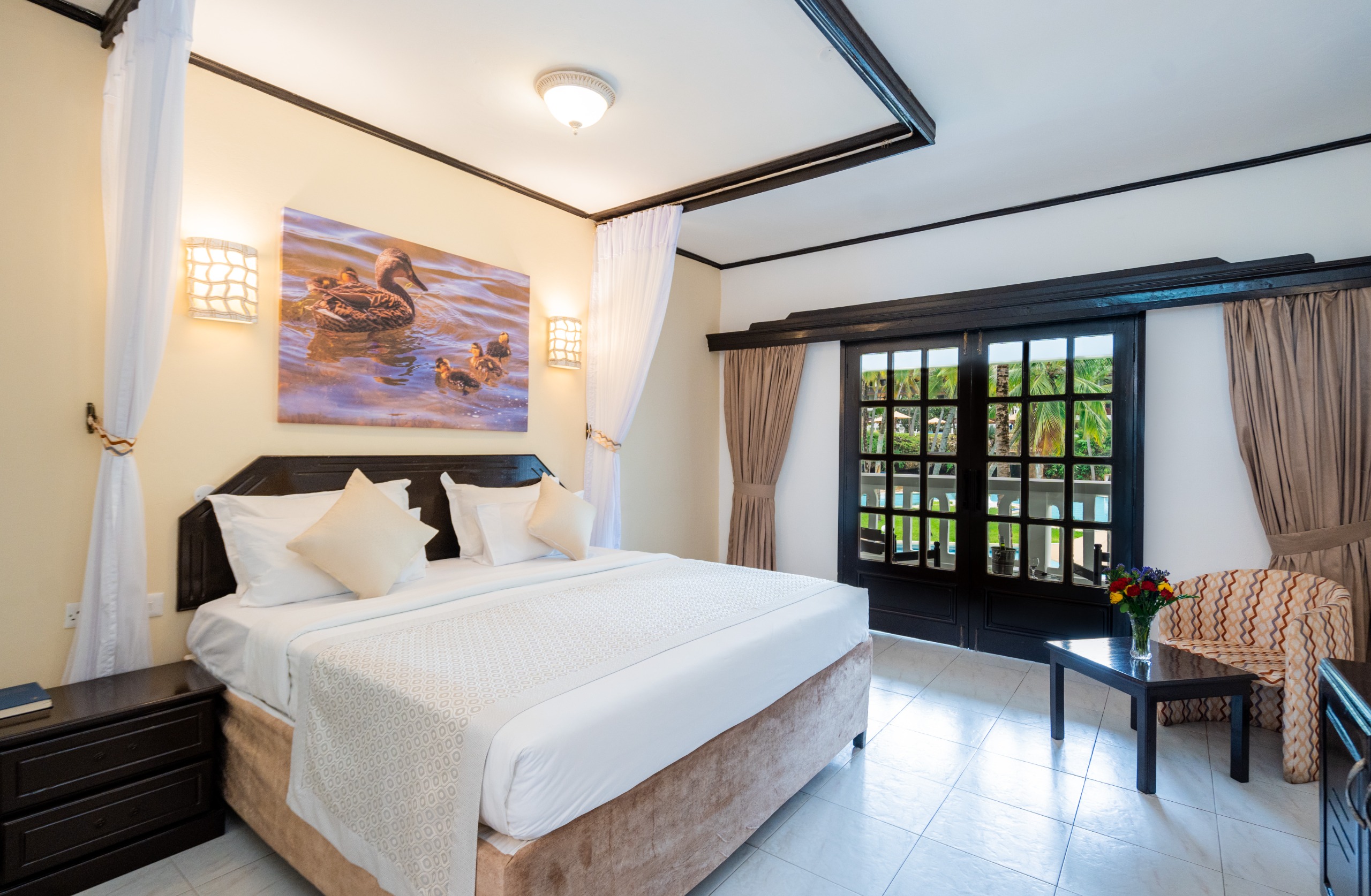 Discover PrideInn Flamingo